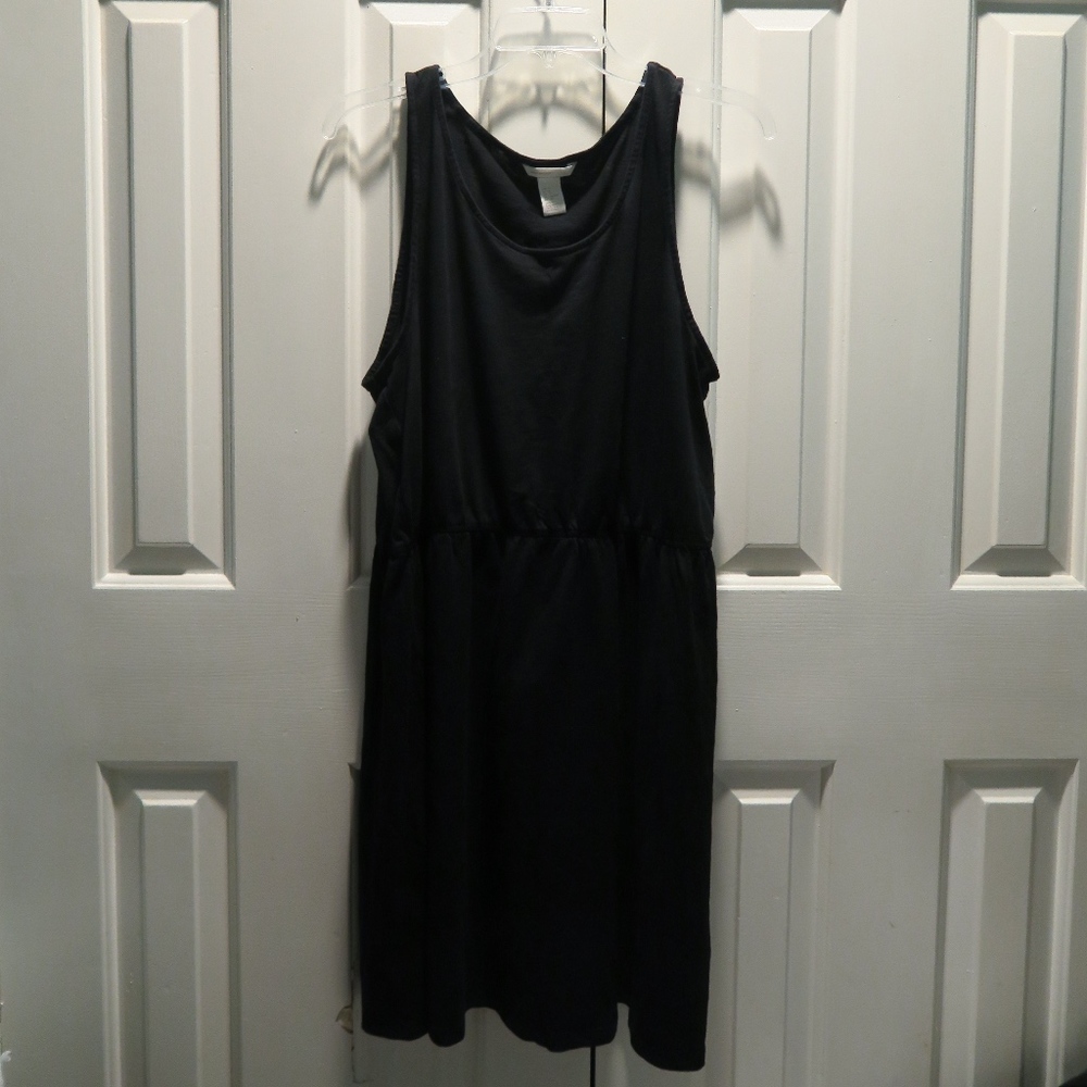 HM black tank dress